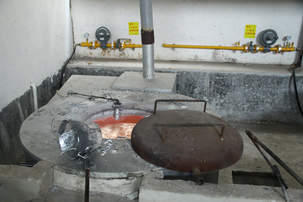 天然氣熔爐800kg